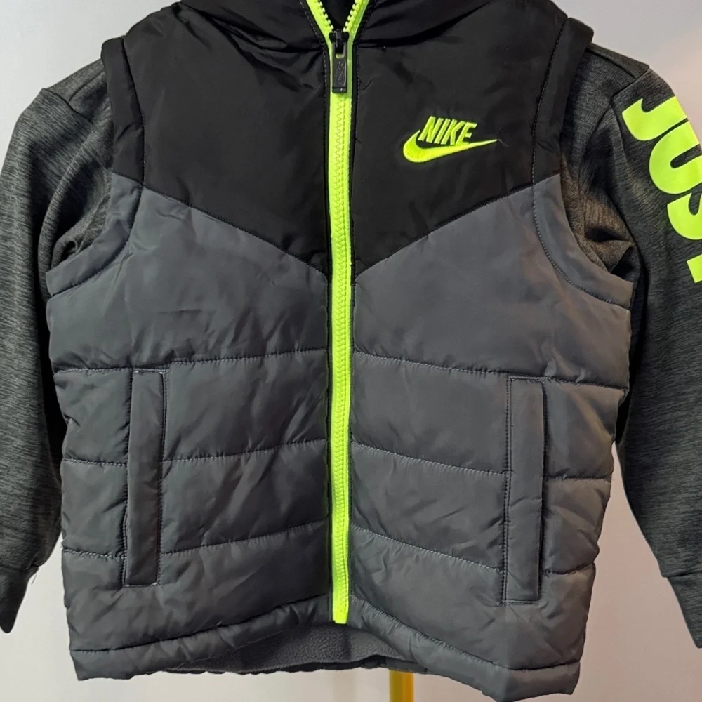 Nike Black and Gray Jacket with Neon Yellow Details XS 4T